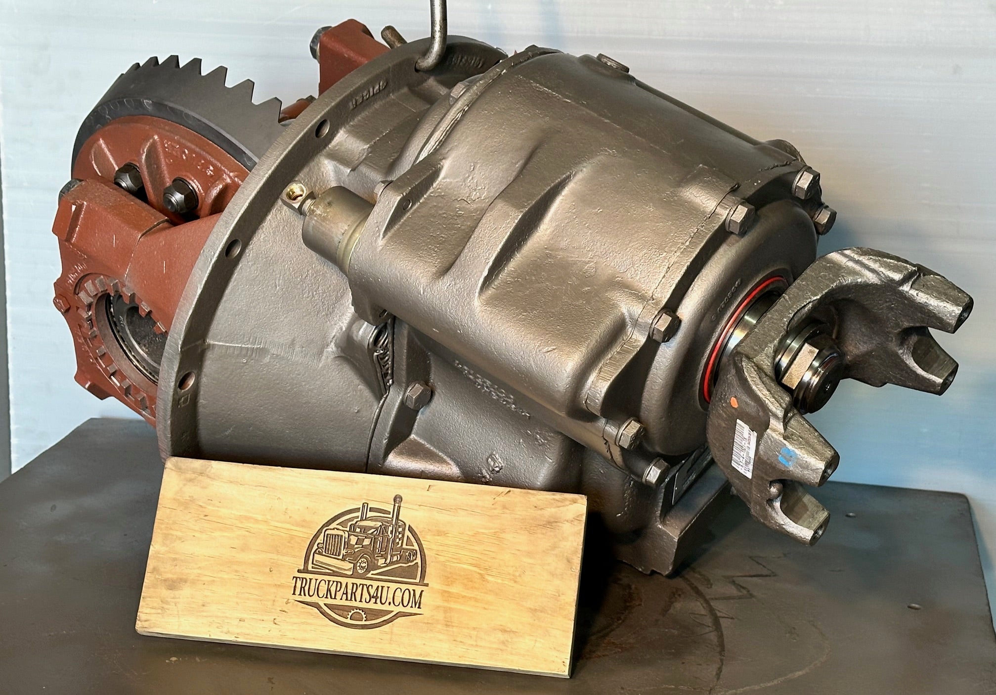 Dana N-400 forward rear differential | remanufactured by DPE | front housing view